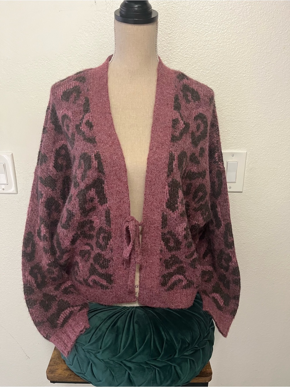 American Eagle Outfitters Mauve Leopard Tie-Front Cardigan
